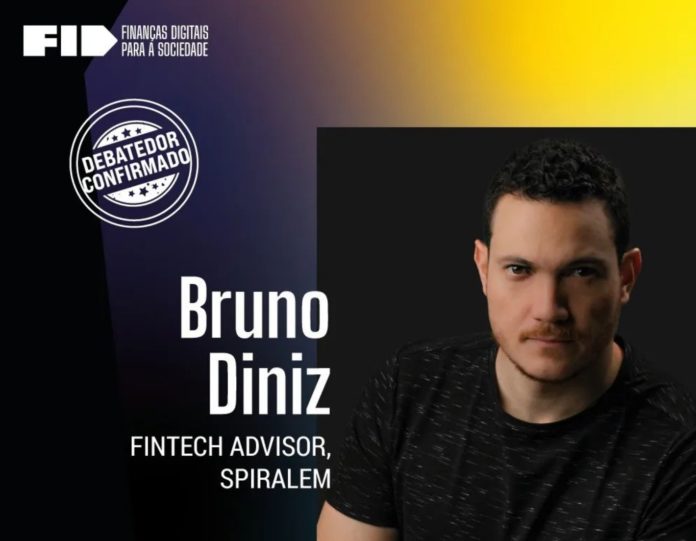 Brazilian fintech influencer Bruno Diniz presented on PayCom42